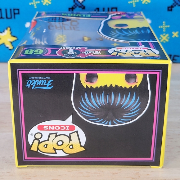 Funko PoP Icons Elvira 40 Years #68 Special Edition Collectible - Picture 10 of 11